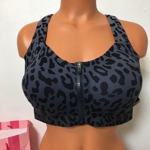 Victoria's Secret Intimates & Sleepwear - NEW KNOCKOUT ULTRA MAX SPORT BRA FRONT ZIP Victoria's Secret Intimates & Sleepwear - NEW KNOCKOUT ULTRA MAX SPORT BRA FRONT ZIP